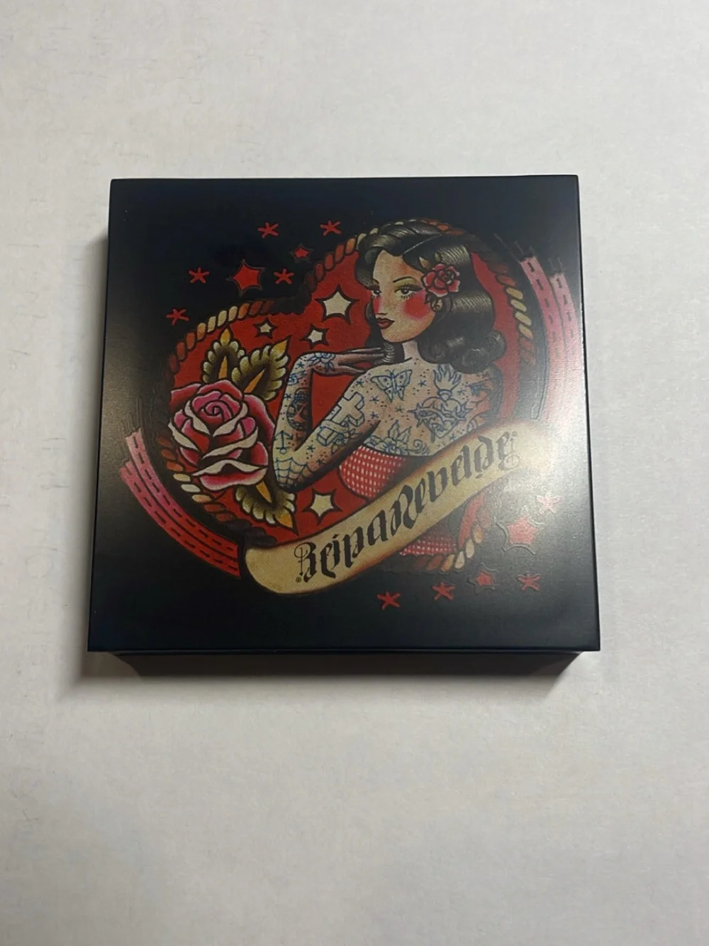 Reina rebelde On Your Face Finishing Powder